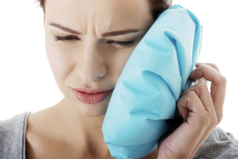 Девушка с красивой улыбкой